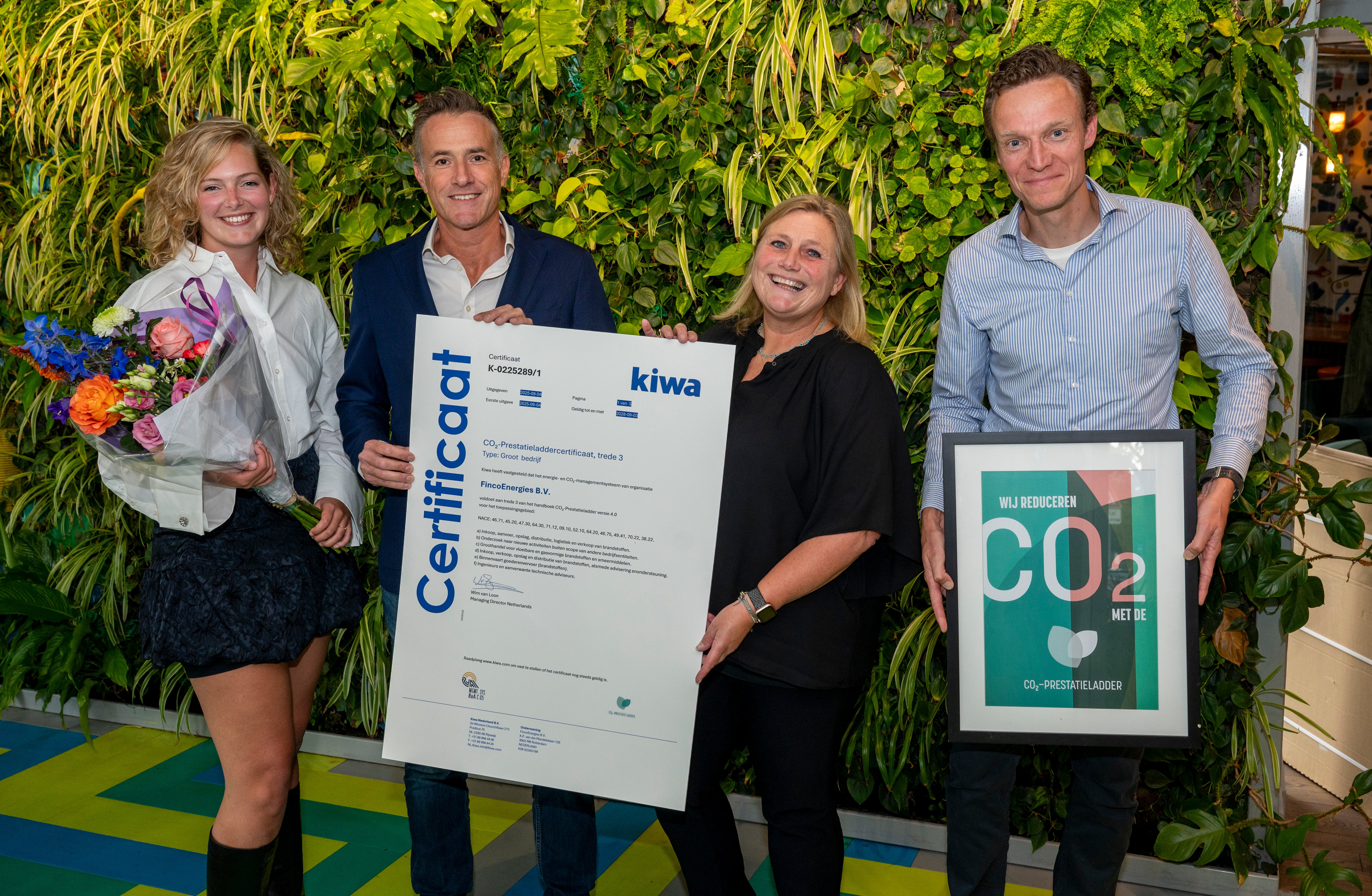 van links naar rechts: Maxime van den Herik, Kimon Palinginis (beide FincoEnergies),  Maranne Arkenbout (Kiwa) en Tijmen de Groot (SKAO)