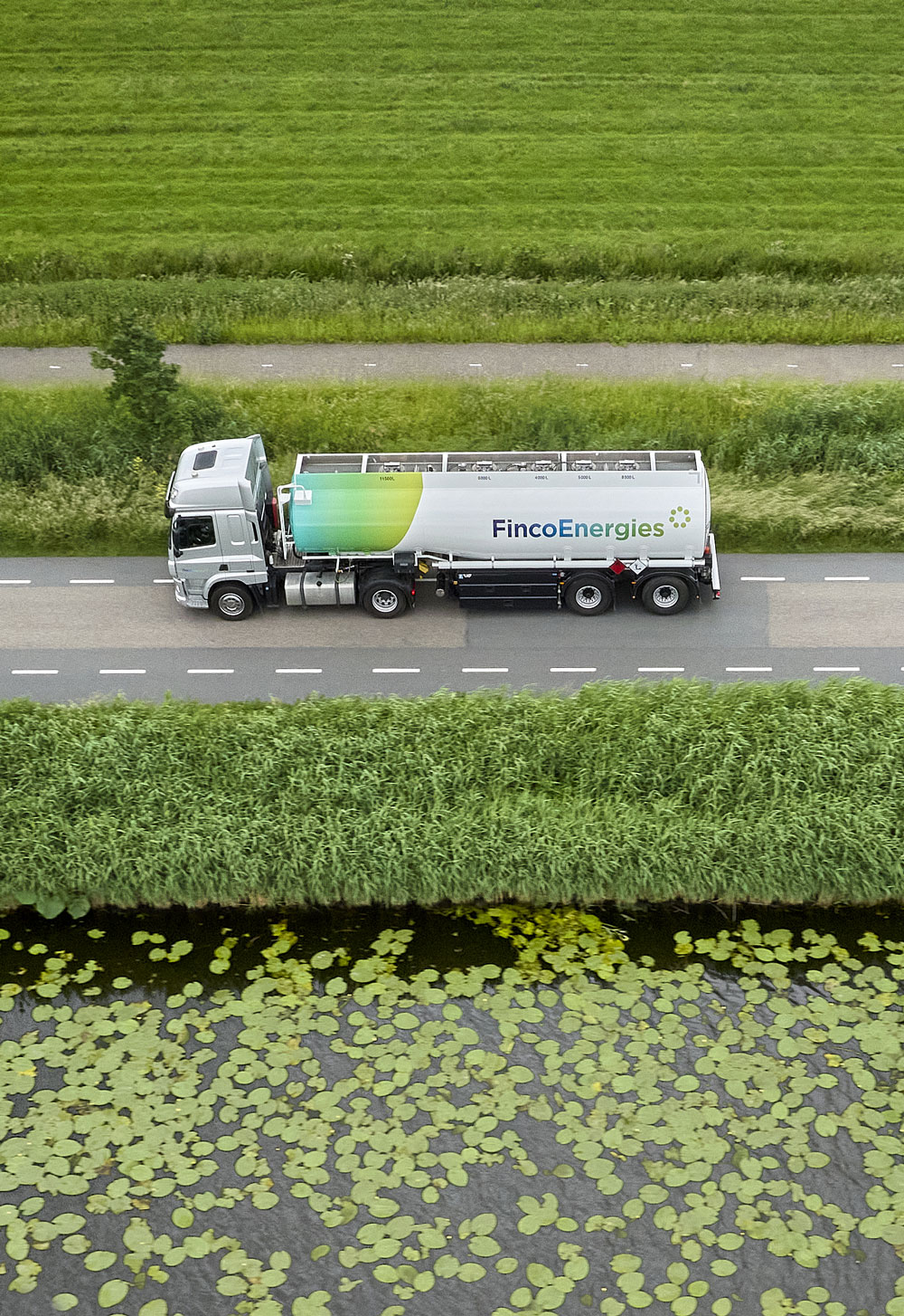 FincoEnergies-website-header-tank-truck-1000x1450